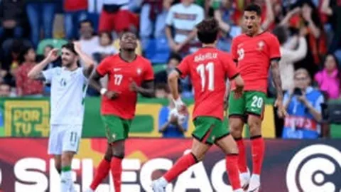 埃尔切1-2败给皇马，本泽马梅开二度，西甲第27轮精彩回顾